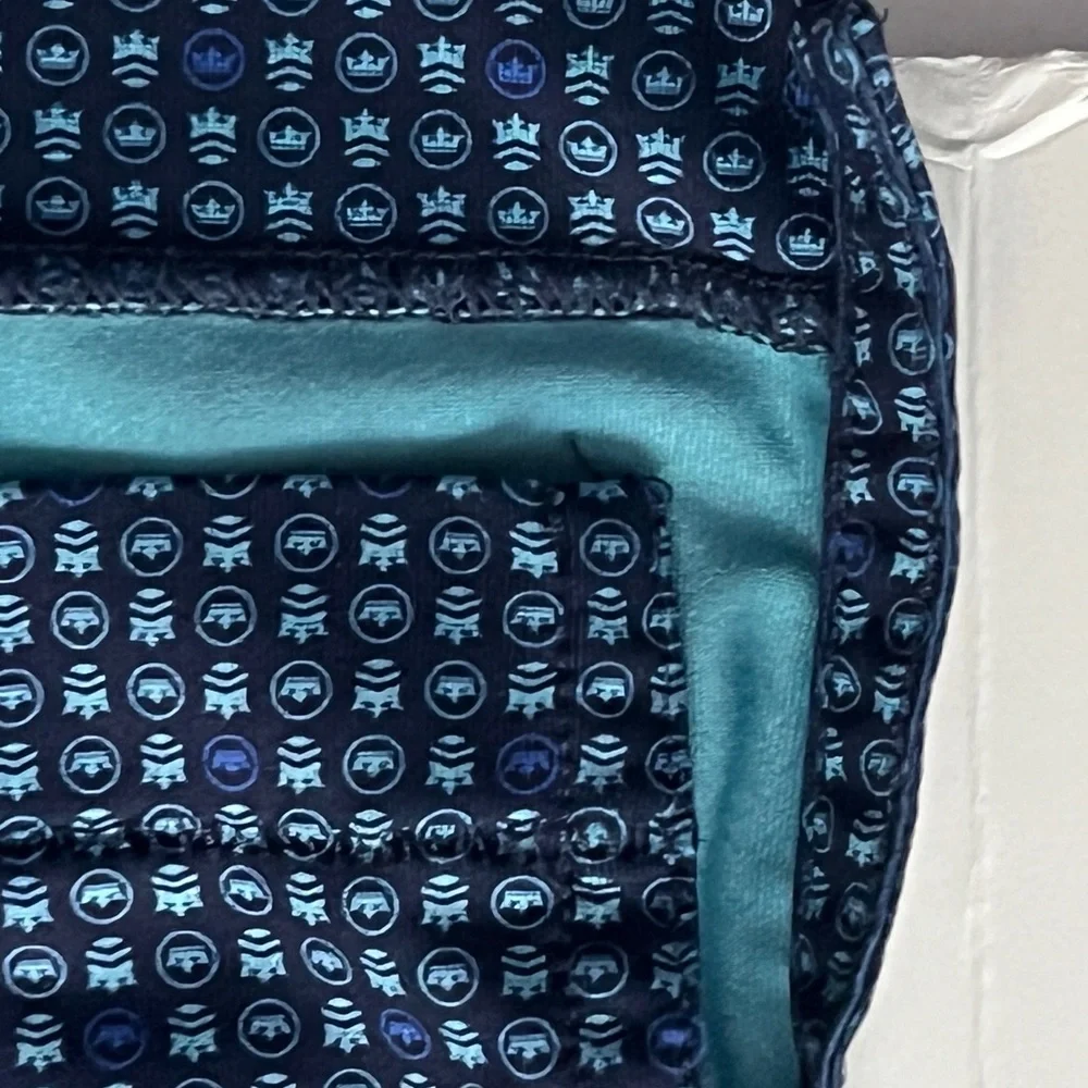 Peter Millar Summer Comfort Mens Size  XL Golf Polo Blue All Over Print Crowns - Picture 5 of 11